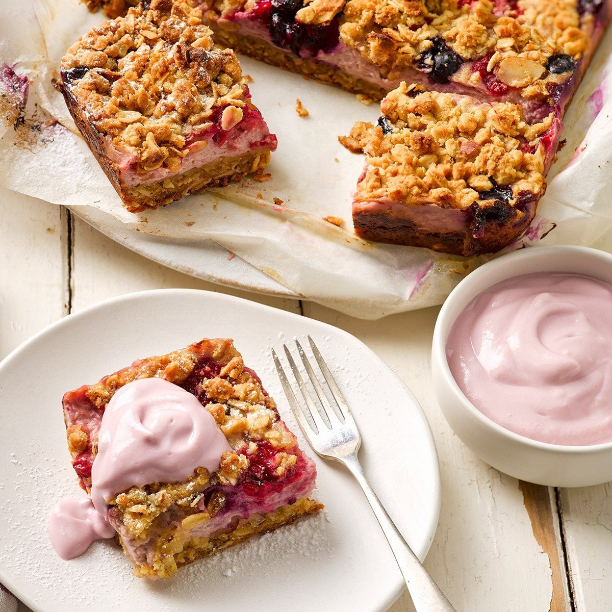Berry Yogurt Crumble Slice - EasiYo NZ